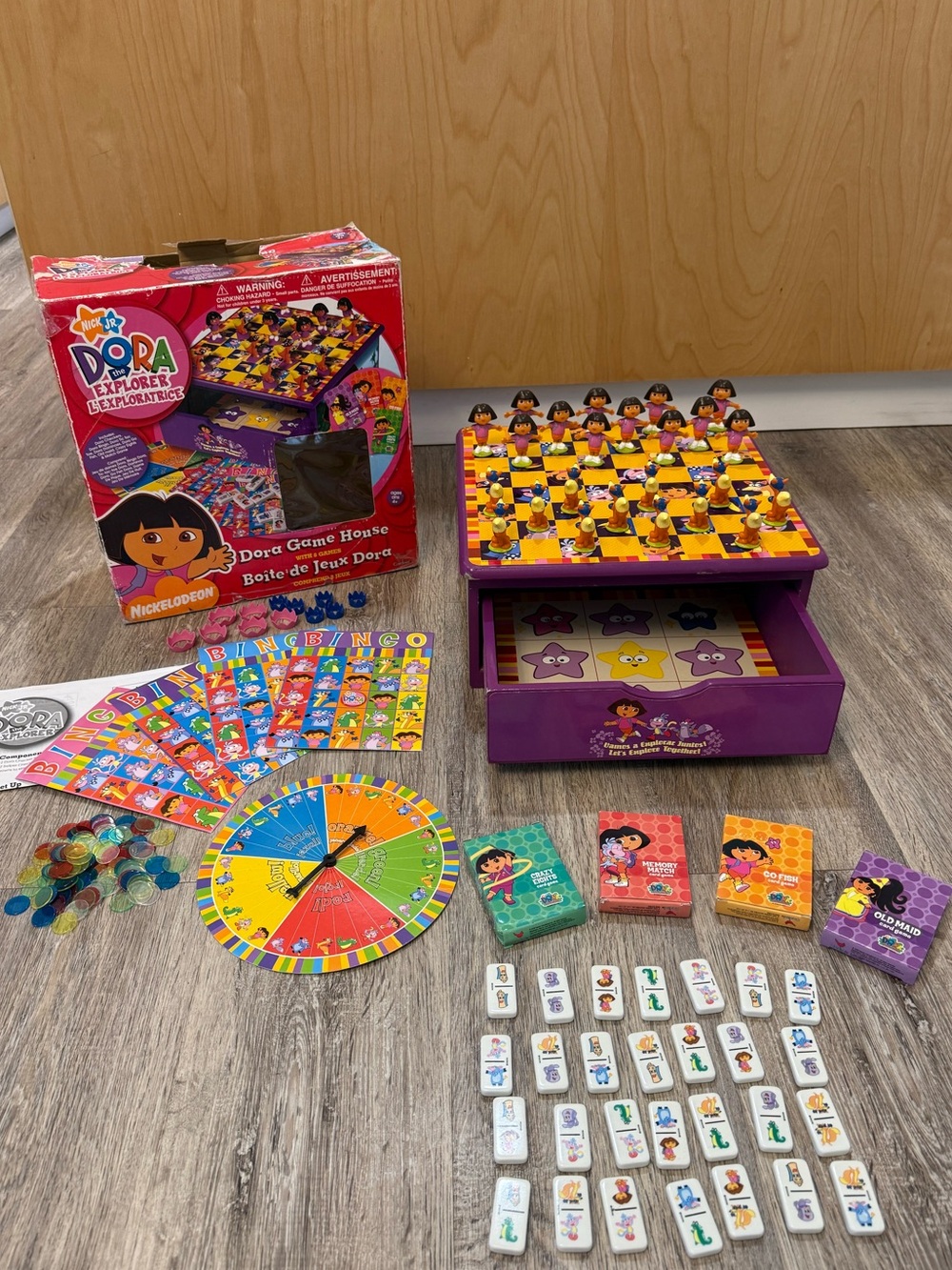 Vintage 2006 Dora the Explorer Game House